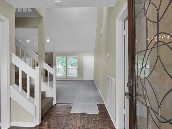 6614 Vialinda Drive, Houston TX 77083