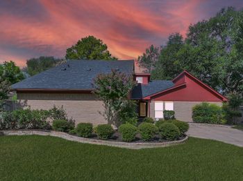 6614 Vialinda Drive