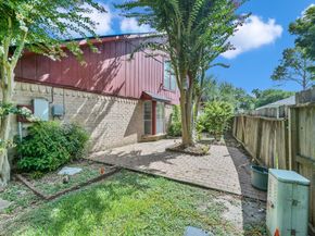 6614 Vialinda Drive, Houston TX 77083
