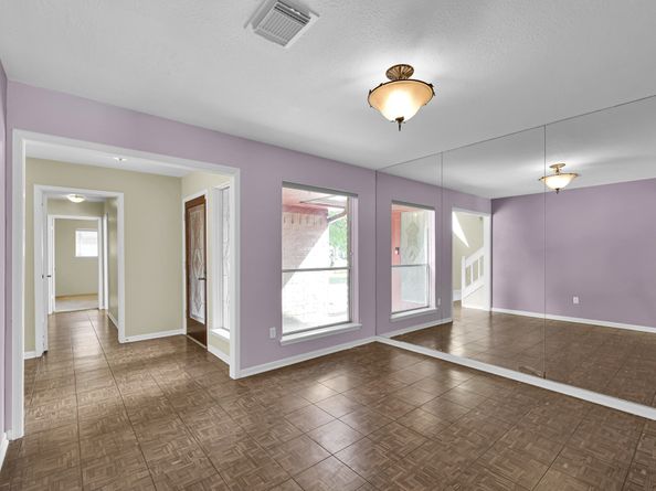 6614 Vialinda Drive, Houston TX 77083