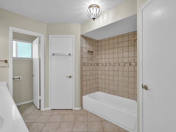 6614 Vialinda Drive, Houston TX 77083