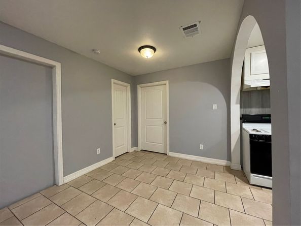 10120 Homestead Road, Houston TX 77016