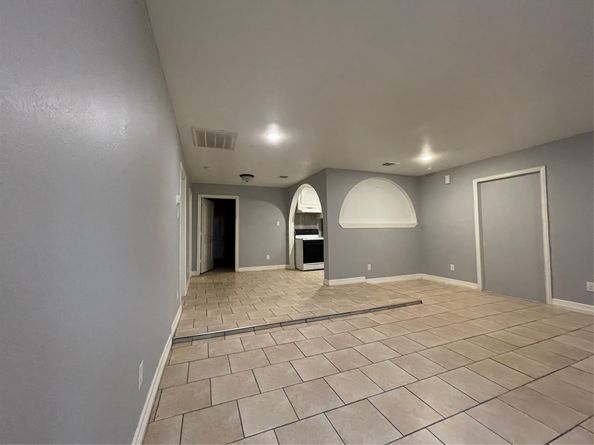 10120 Homestead Road, Houston TX 77016