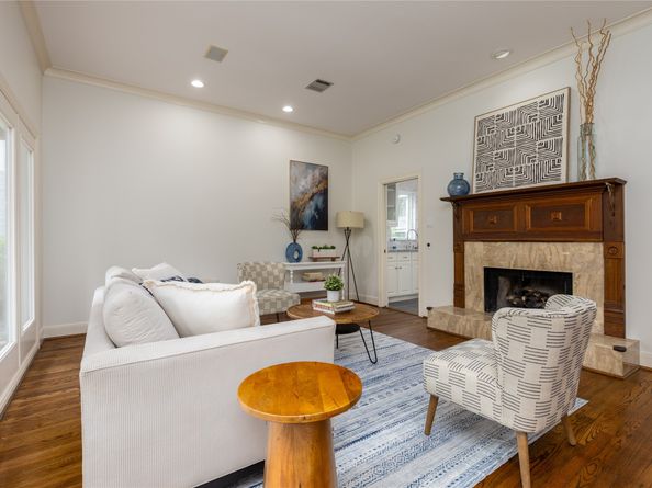 814 W 41st Street, Houston TX 77018
