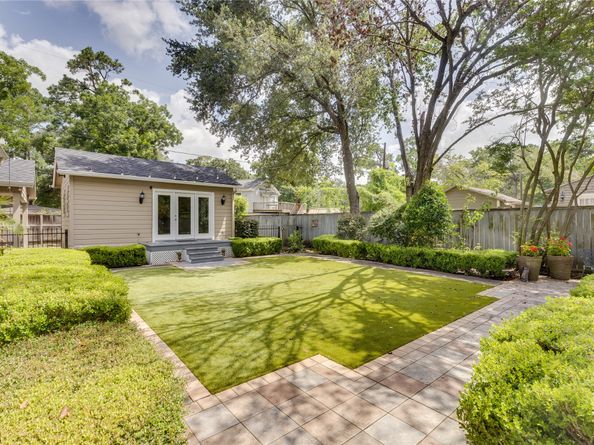 814 W 41st Street, Houston TX 77018