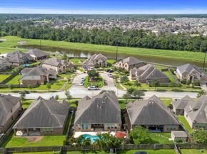 13018 Hazelwood Hollow Drive, Tomball TX 77377