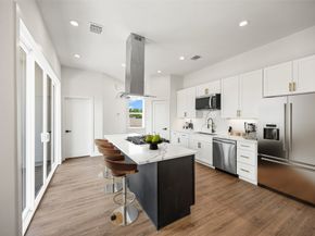 5512 Hardy Street, Houston TX 77009
