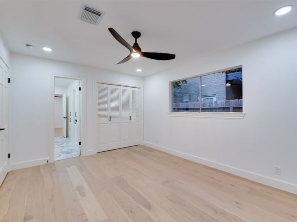 2350 Wroxton Road, Houston TX 77005
