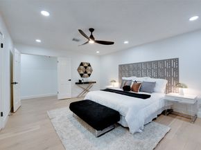 2350 Wroxton Road, Houston TX 77005