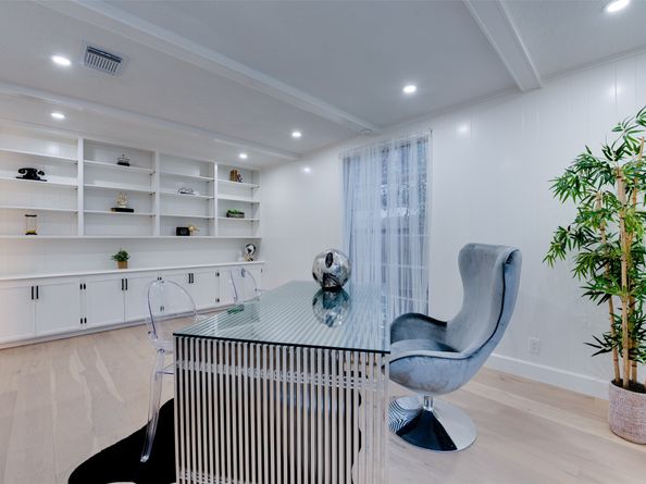 2350 Wroxton Road, Houston TX 77005