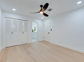 2350 Wroxton Road, Houston TX 77005