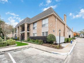 2230 S Piney Point Road 206, Houston TX 77063