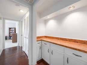 2230 S Piney Point Road 206, Houston TX 77063