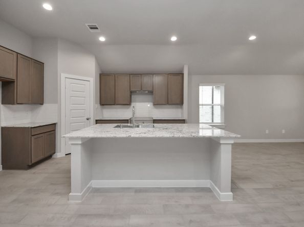 14915 Royal Leaf Drive, Cypress TX 77429