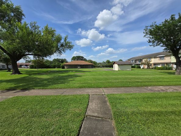 11535 Beechnut Street, Houston TX 77072