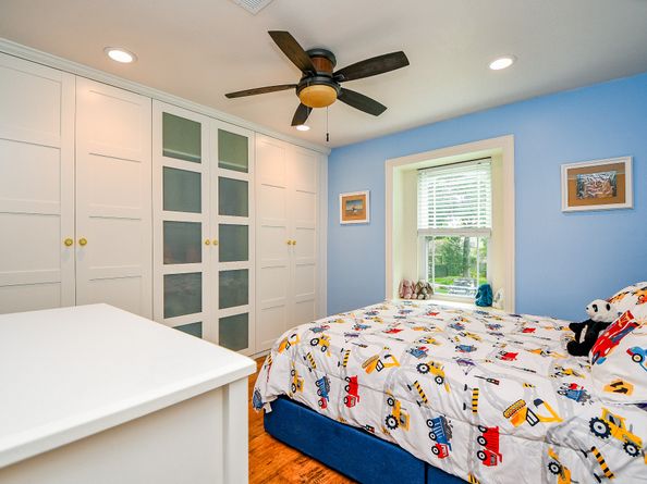 702 Queensmill Court, Houston TX 77079