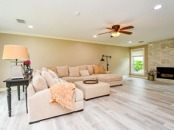 702 Queensmill Court, Houston TX 77079