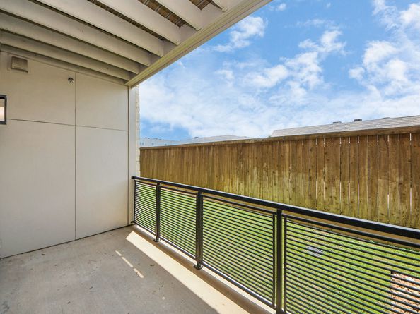 6804 Westview Drive 3104, Houston TX 77055