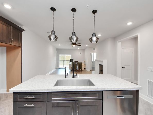 6804 Westview Drive 3104, Houston TX 77055