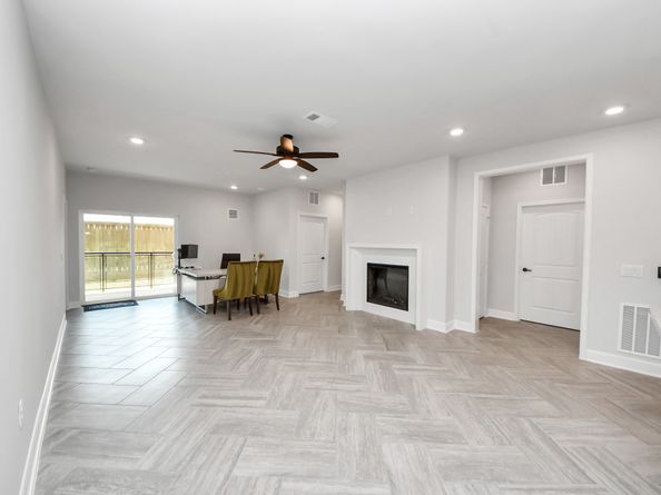 6804 Westview Drive 3104, Houston TX 77055