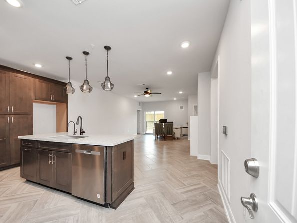 6804 Westview Drive 3104, Houston TX 77055