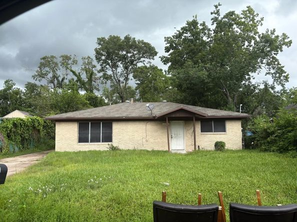 7229 Springdale Street, Houston TX 77028