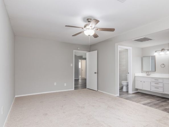 155 Coach Lamp Lane, Houston TX 77060