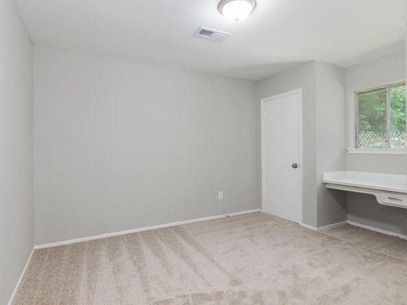 155 Coach Lamp Lane, Houston TX 77060