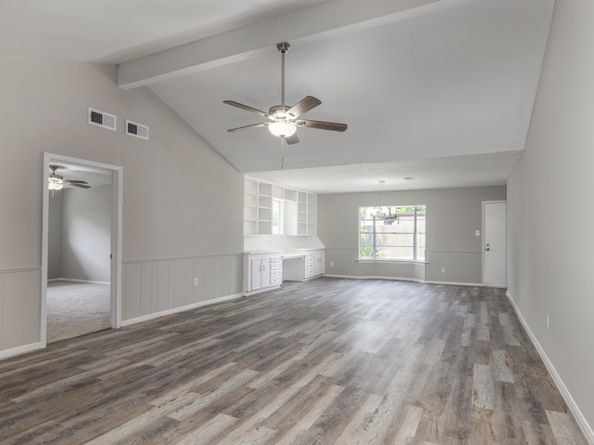 155 Coach Lamp Lane, Houston TX 77060