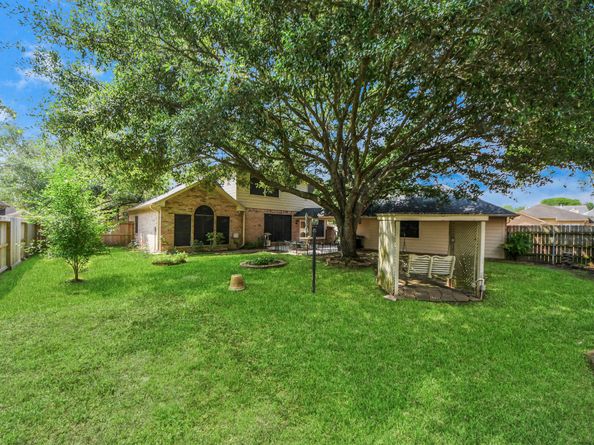 1330 Woodmere Lane, Richmond TX 77406