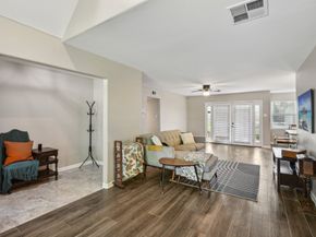 6015 McKnight Street, Houston TX 77035