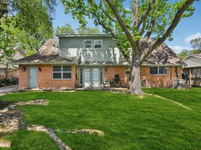 6015 McKnight Street, Houston TX 77035