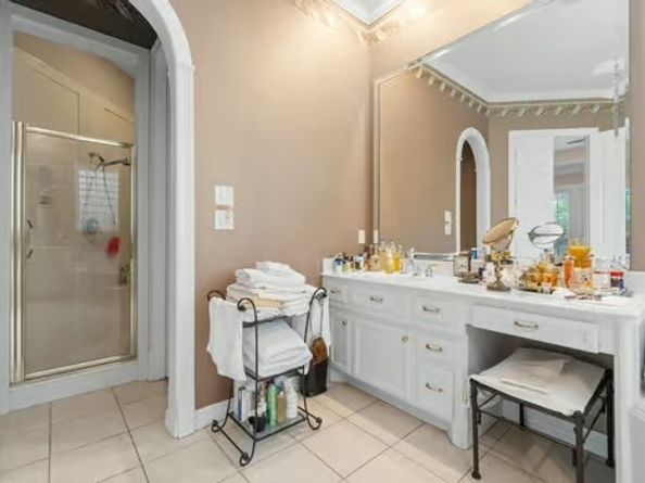 2 Argonne Place, The Woodlands TX 77382