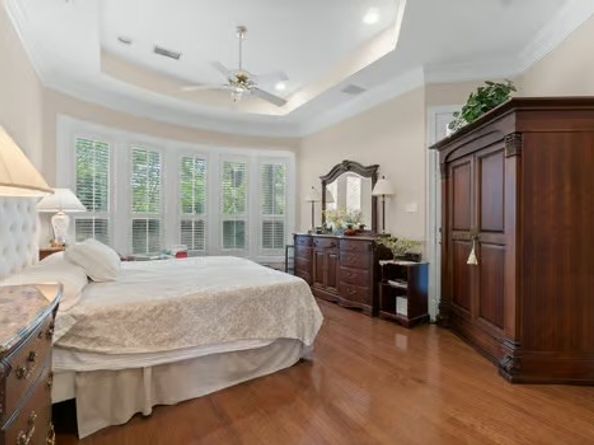 2 Argonne Place, The Woodlands TX 77382