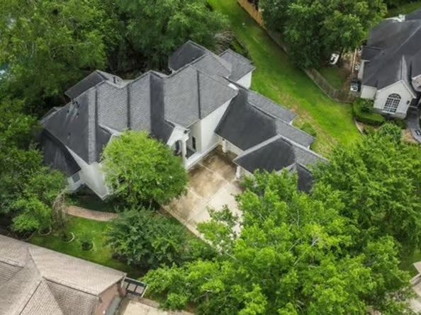2 Argonne Place, The Woodlands TX 77382