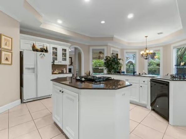 2 Argonne Place, The Woodlands TX 77382