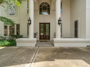 2 Argonne Place, The Woodlands TX 77382