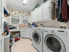 2 Argonne Place, The Woodlands TX 77382
