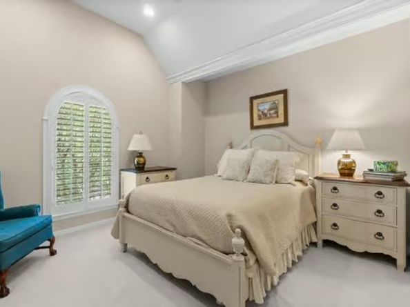2 Argonne Place, The Woodlands TX 77382