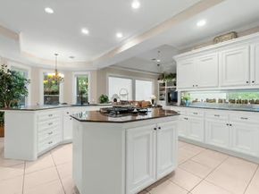 2 Argonne Place, The Woodlands TX 77382