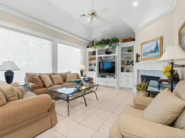 2 Argonne Place, The Woodlands TX 77382