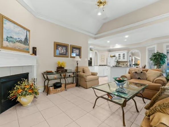 2 Argonne Place, The Woodlands TX 77382