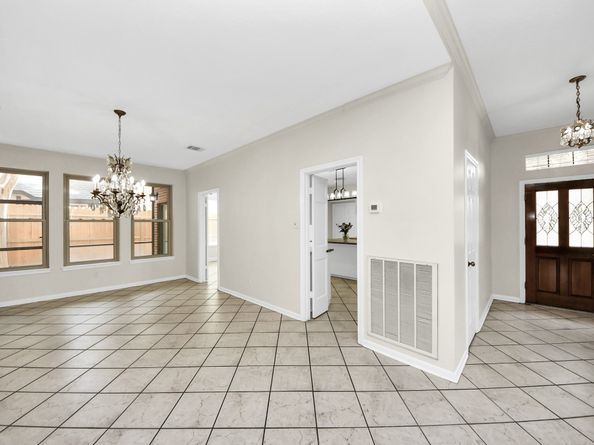 1334 Wickshire Lane, Houston TX 77043