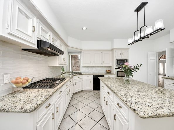 1334 Wickshire Lane, Houston TX 77043