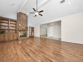1334 Wickshire Lane, Houston TX 77043