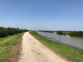 1334 Wickshire Lane, Houston TX 77043