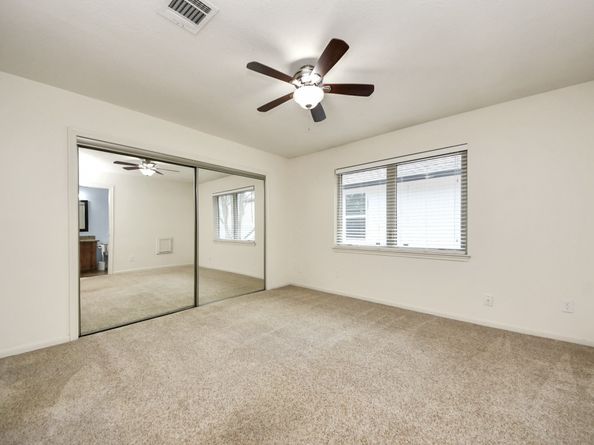 1334 Wickshire Lane, Houston TX 77043