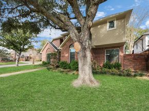 1334 Wickshire Lane, Houston TX 77043
