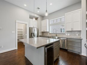 727 Schwartz Street, Houston TX 77020