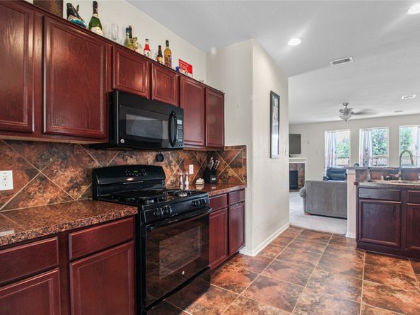 19034 Ashford Square Street, Tomball TX 77375